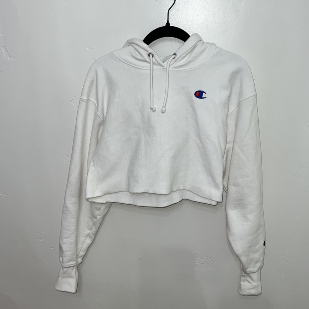 White cropped Champion hoodie